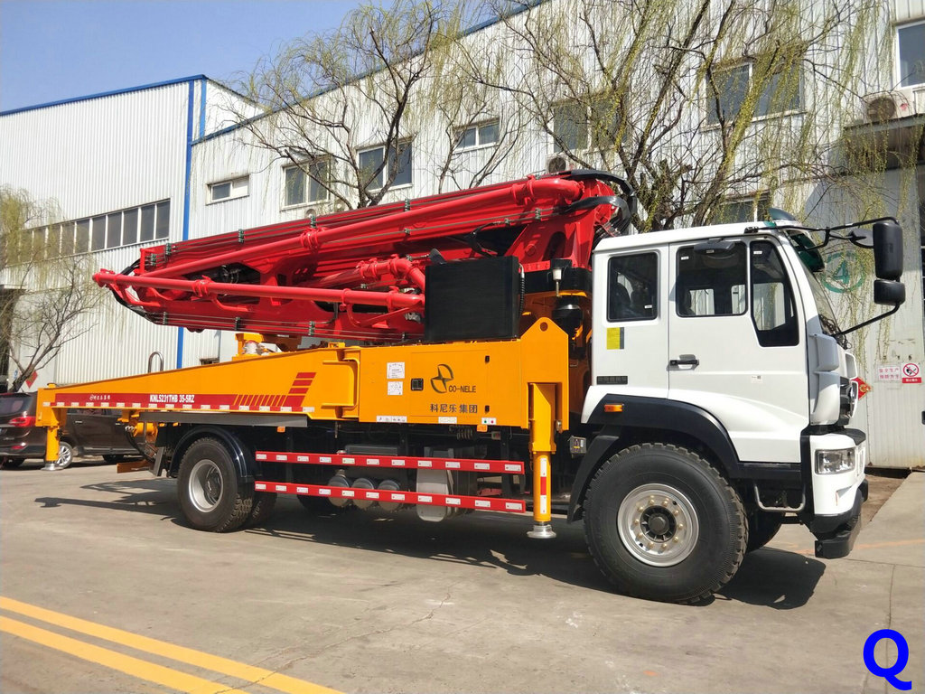 小型混凝土泵車，天泵，小型泵車，混凝土泵車